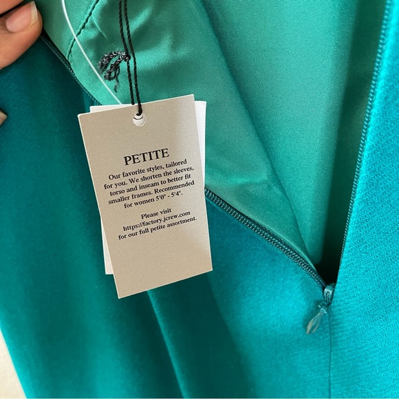 NWT JCREW Pencil Skirt Green 0P - Picture 4 of 7